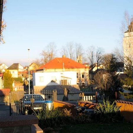 Appartement Apartman Anna à Veľký Slavkov Extérieur photo