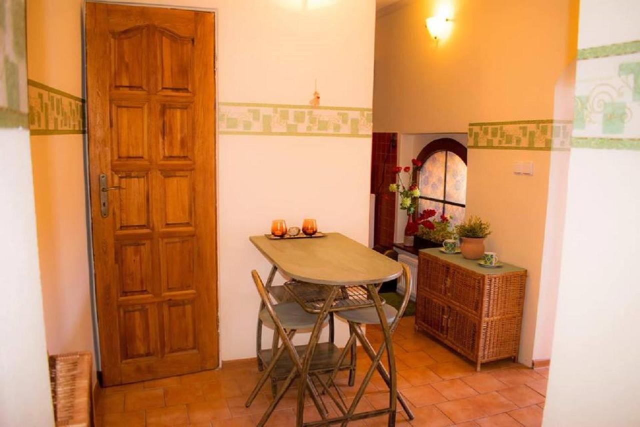 Appartement Apartman Anna à Veľký Slavkov Extérieur photo