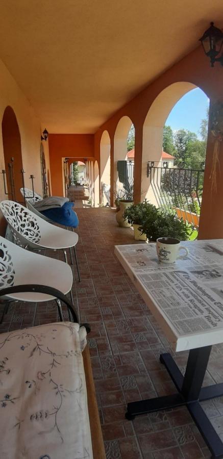 Appartement Apartman Anna à Veľký Slavkov Extérieur photo