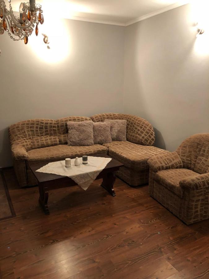 Appartement Apartman Anna à Veľký Slavkov Extérieur photo