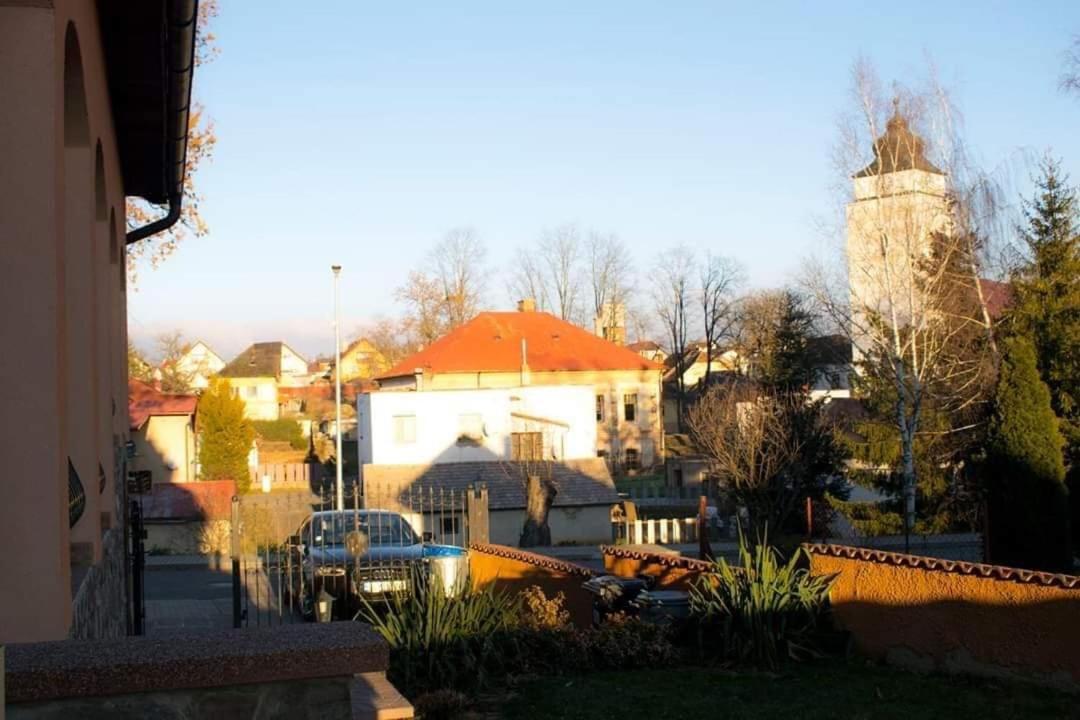 Appartement Apartman Anna à Veľký Slavkov Extérieur photo